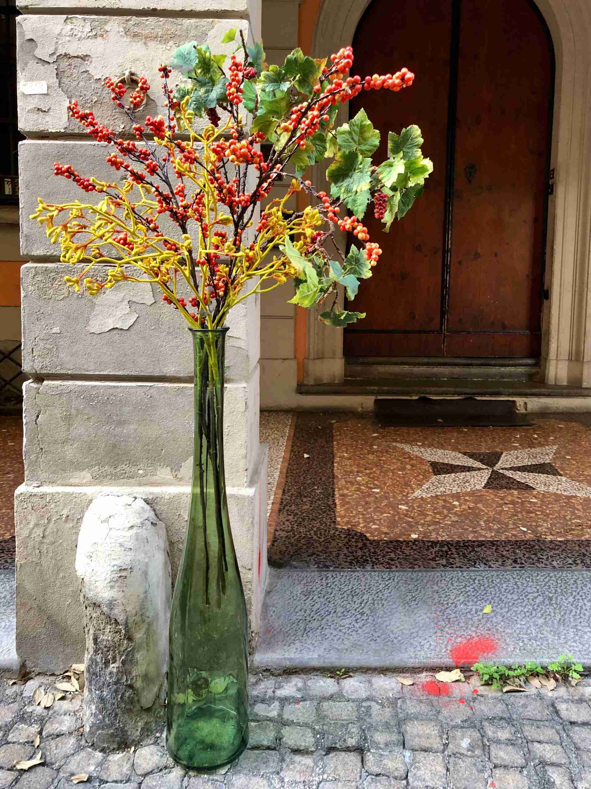 composizione di fiori "l'autunno in bottiglia"