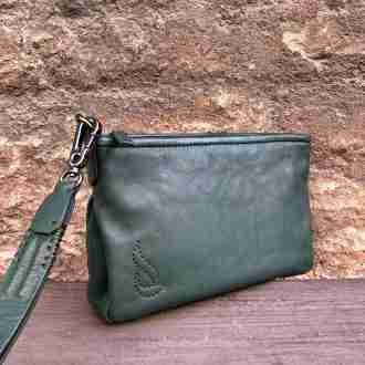 Pochette in pelle verde petrolio