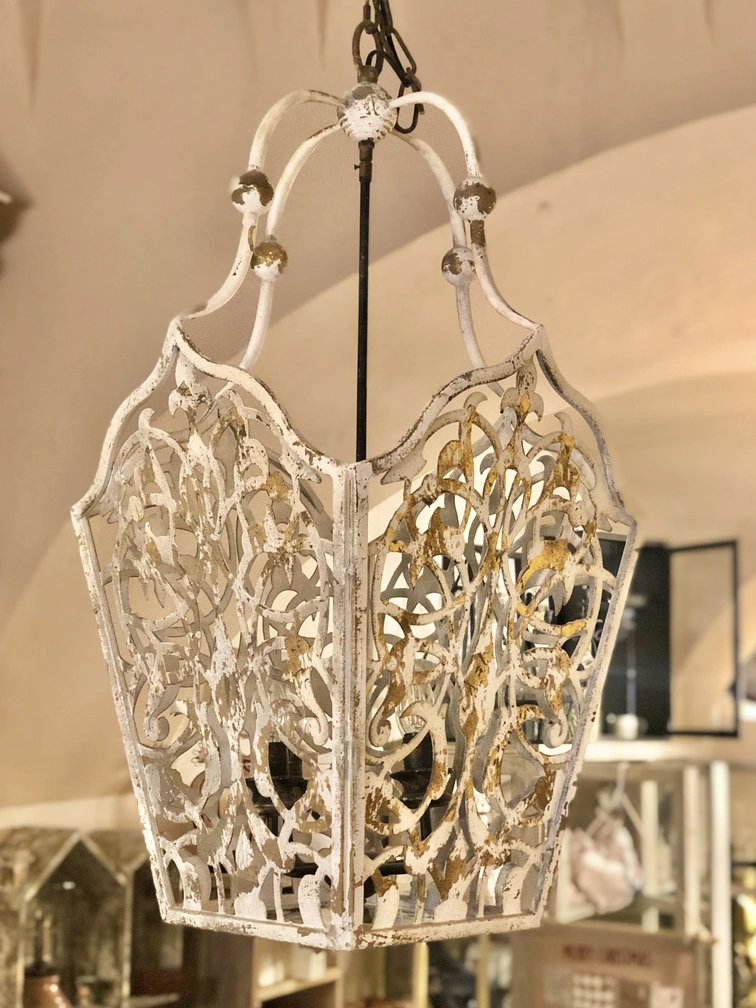 lampadario in ferro a lanterna