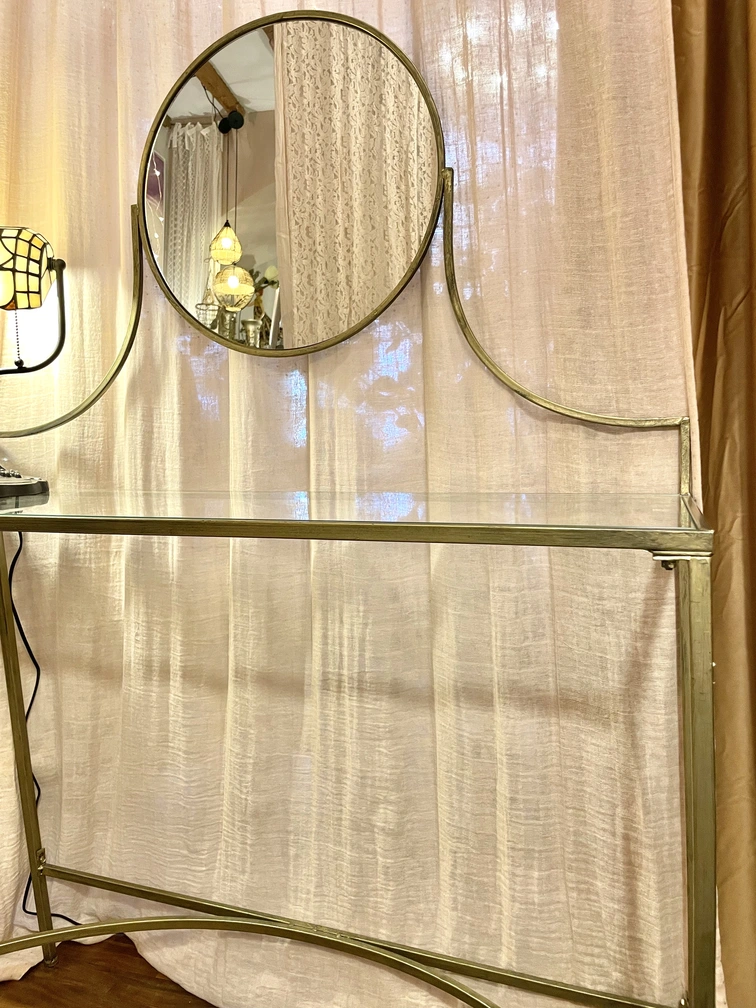 toeletta vintage con specchio